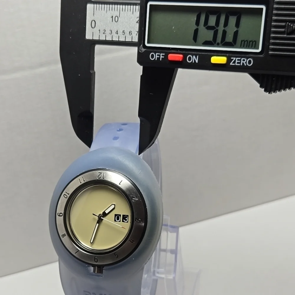 BMW Lifestyle Accessory Motorsport Sport Car Racing Design C1 Swiss Made Watch
